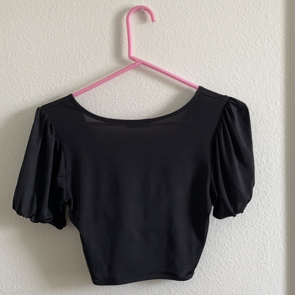 Black crop top with cute little knot in the front. - Picture 2 of 2